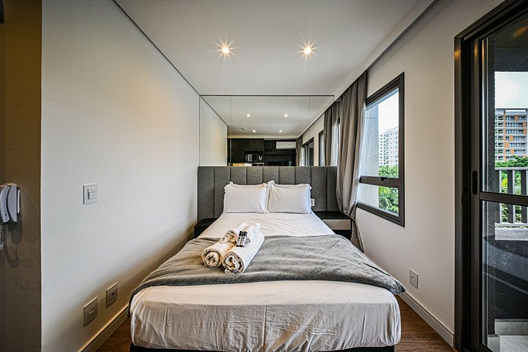 BY Housi: Studio completo no 5° andar em Moema