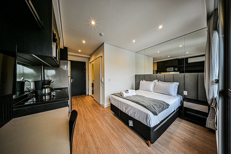 BY Housi: Studio completo no 5° andar em Moema