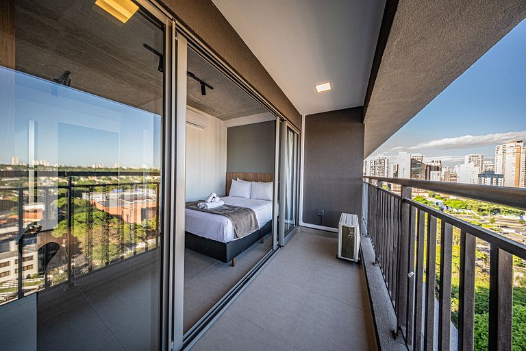 Studio no 15° andar a 3 min da estação Brooklin