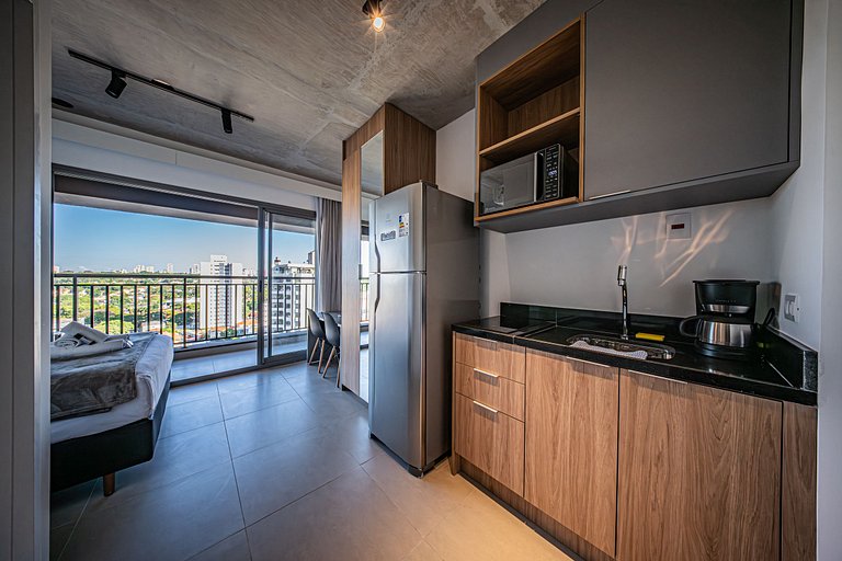 Studio no 15° andar a 3 min da estação Brooklin