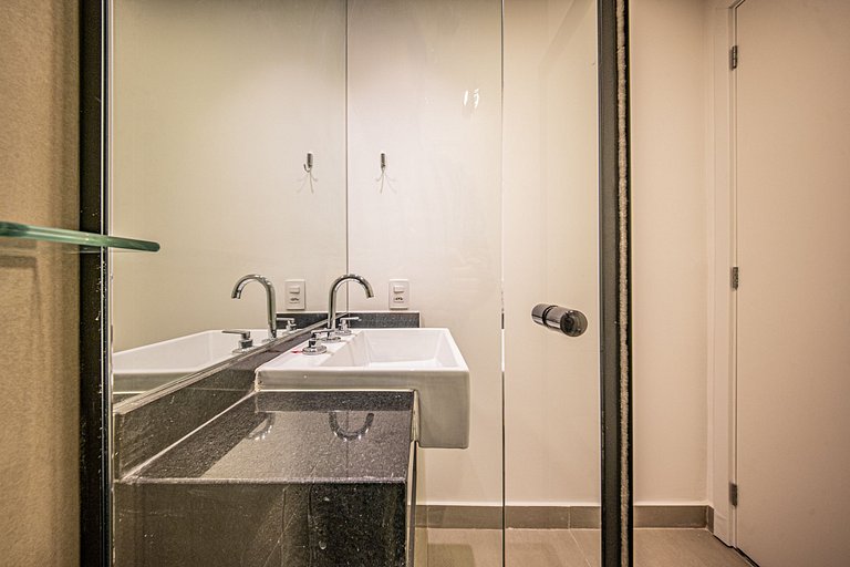 Studio no 15° andar a 3 min da estação Brooklin