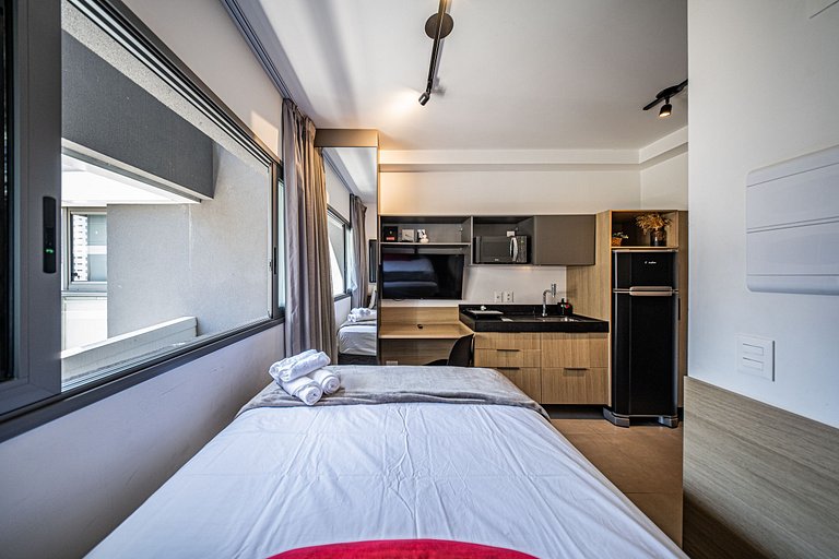 Studio Lux ao lado da estação Oscar Freire