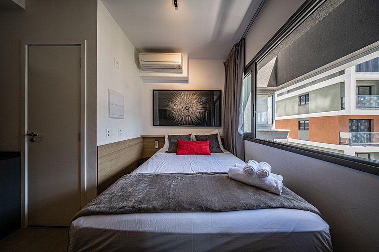 Studio Lux ao lado da estação Oscar Freire