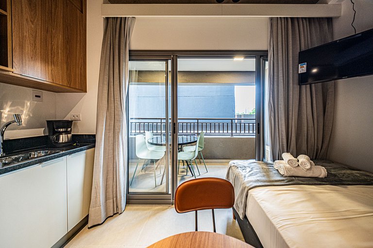 By Housi: Studio moderno prox a estação Brooklin