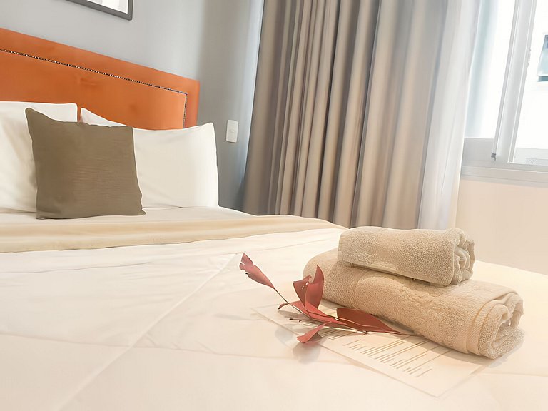 Studio divino no 4° andar na rua Frei Caneca