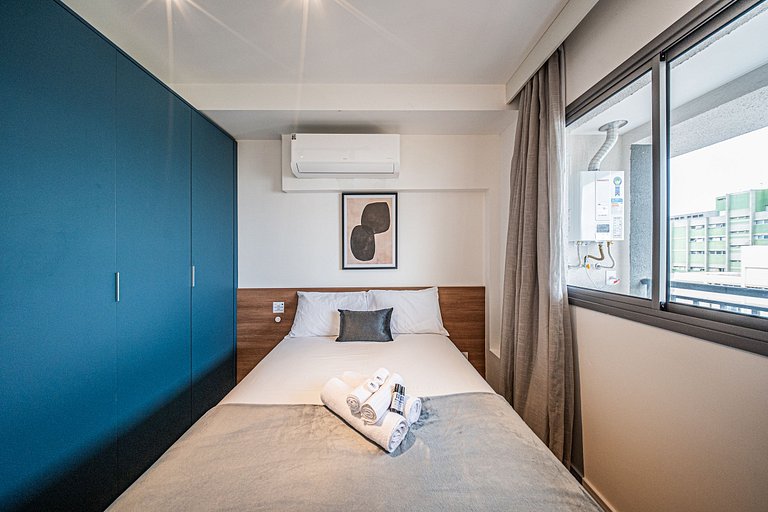 By Housi DH: Studio no 14° andar prox a Paraiso