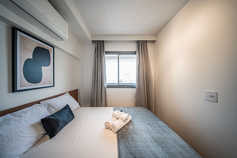 By Housi DH: Studio no 14° andar prox a Paraiso