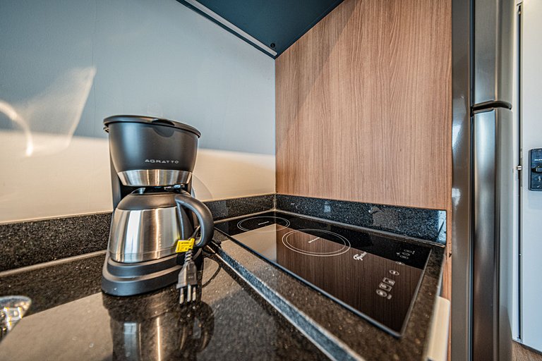 By Housi DH: Studio no 14° andar prox a Paraiso