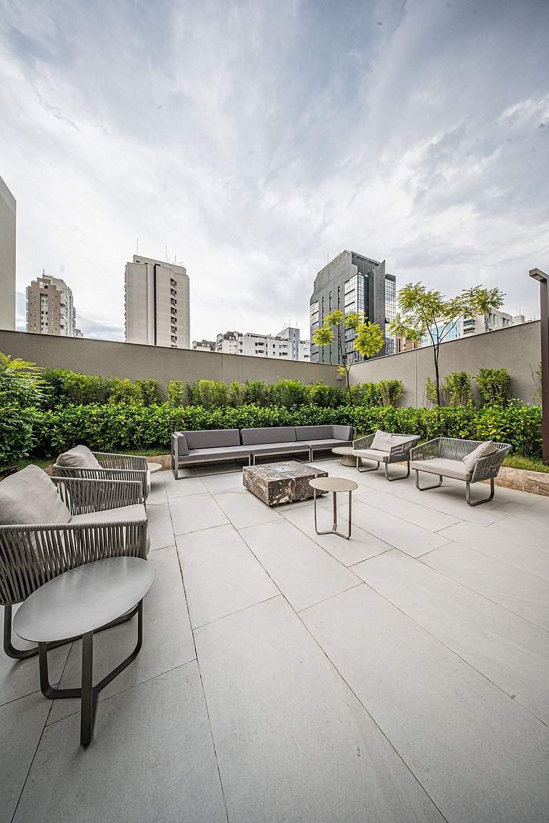 Studio de alto padrão no 26º andar em Moema