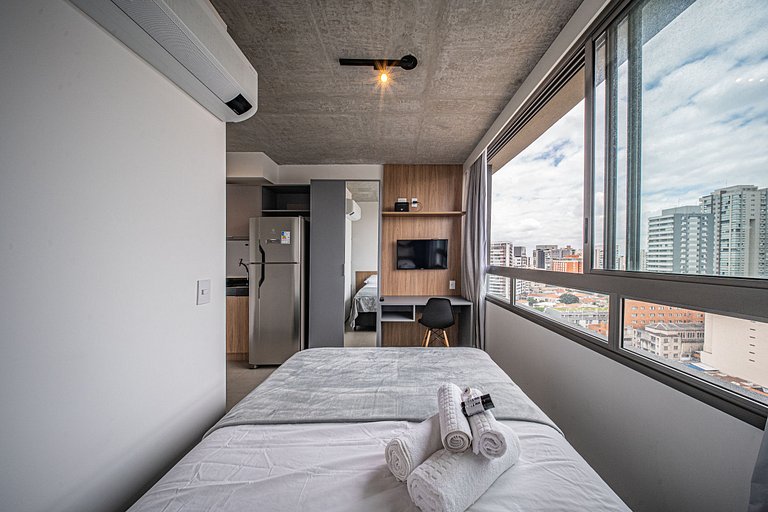 Studio no 14º andar próximo à estação Ana Rosa