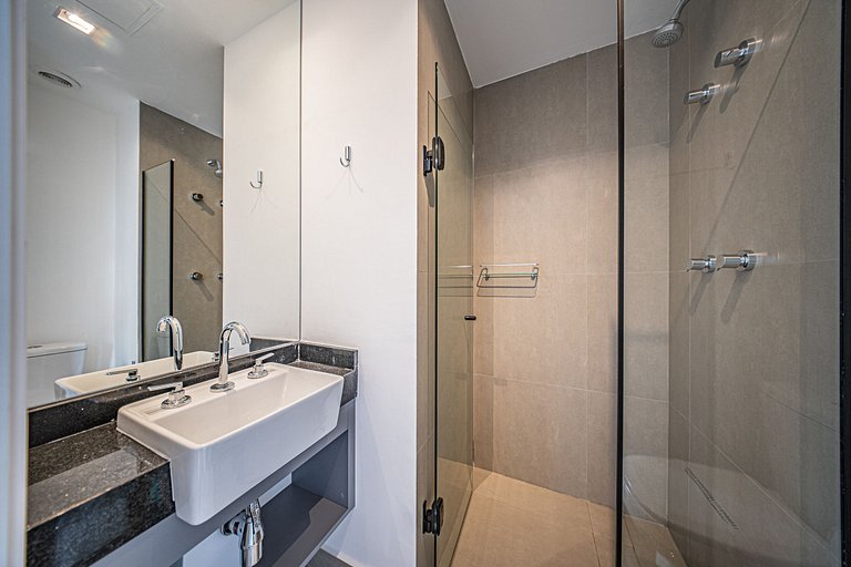 Studio no 14º andar próximo à estação Ana Rosa